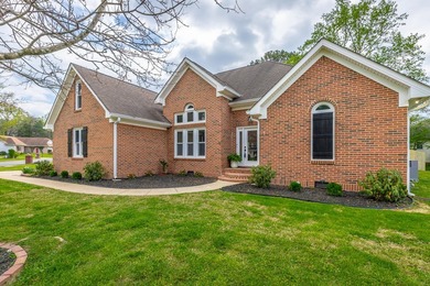 Price Just Reduced - Don't Miss This One! Step into this - photo 10
