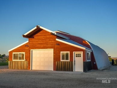 Welcome to your ultimate 14.25-acre fully fenced property - photo 11