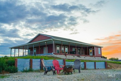 Welcome to your ultimate 14.25-acre fully fenced property - photo 12