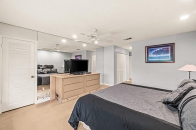Turn-key 2 bedroom plus den, 2 bath convertible condo in - photo 16