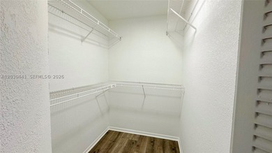 Beautiful and well-maintained 2-bedroom, 2-bathroom condo - photo 8