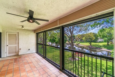 Turn-key 2 bedroom plus den, 2 bath convertible condo in - photo 23