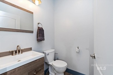 Welcome to your ultimate 14.25-acre fully fenced property - photo 30