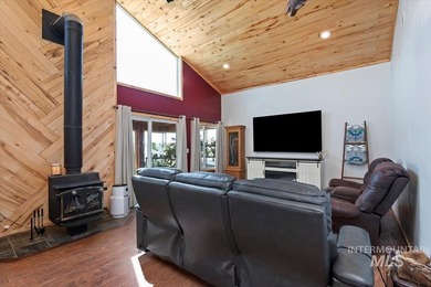 Welcome to your ultimate 14.25-acre fully fenced property - photo 32