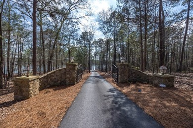 This one of a kind property offers you 22.7 deeded acres on Lake - photo 3