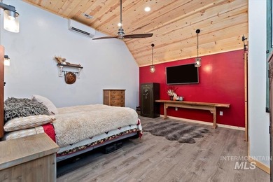 Welcome to your ultimate 14.25-acre fully fenced property - photo 38