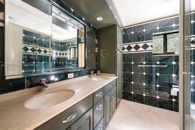 Exceptional waterfront estate in the prestigious Golden Isles - photo 39
