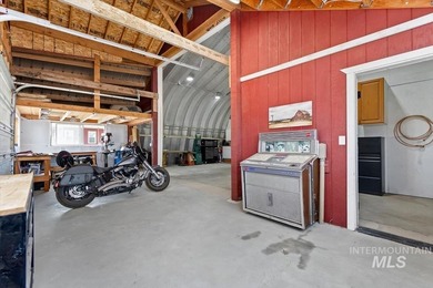 Welcome to your ultimate 14.25-acre fully fenced property - photo 45