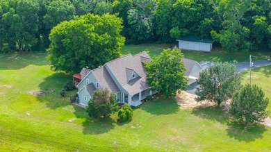 Elegant Country Retreat on 2.66 Private Acres (up to an - photo 47