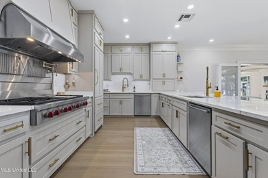 A true Gulf Coast compound - 2.5 private acres fronting both the - photo 9