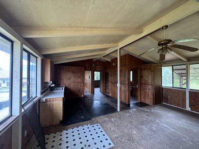 Auction listing - Auction fees may apply. 2 bed, 1 bath home - photo 2