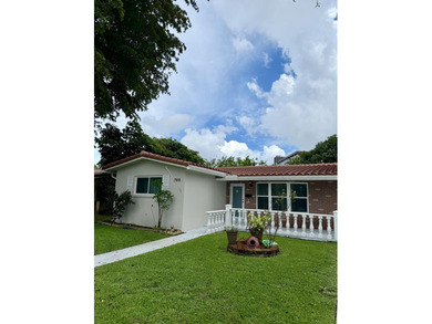 Spacious ranch featuring 4 bedrooms and 3 baths with open - photo 3