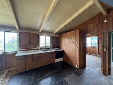 Auction listing - Auction fees may apply. 2 bed, 1 bath home - photo 4