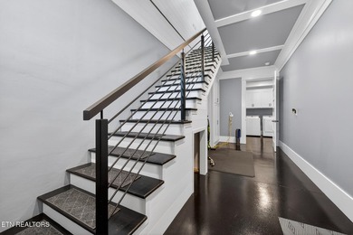Stunning modern move-in ready home in Morristown -- 2 bed, 3 - photo 9