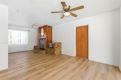 Great Largo/Seminole Area Location for this totally remodeled 2 - photo 12