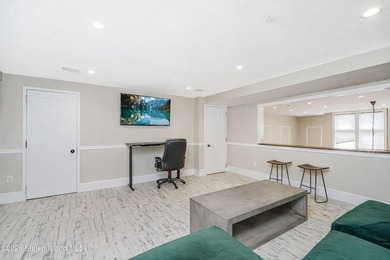 Luxury Waterfront Living at The Accolade at 90 Bay Street - photo 30