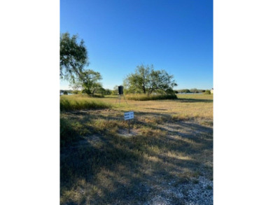 Waterview Lot in the Indian Hills Subdivision. Abundance of - photo 4