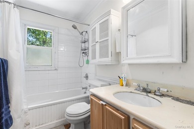 Discover this private retreat in the heart of Westchester - photo 10