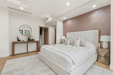 Three levels above the city with picturesque views from every - photo 40