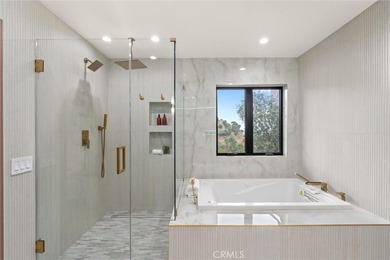 Three levels above the city with picturesque views from every - photo 43