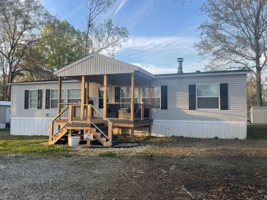Lake Home For Sale in Ninety Six, South Carolina
