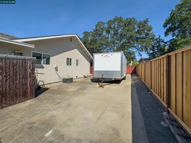 Newly adjusted price! The ever so popular *Valencia Model* - photo 4
