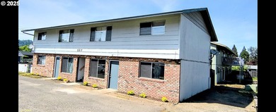 South Umpqua River Home For Sale in Roseburg Oregon