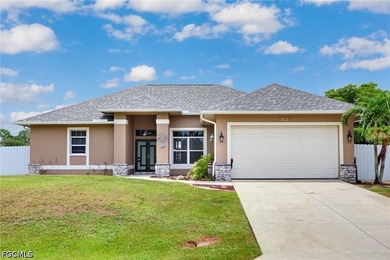 Solidly built 1998 concrete-block home on a rare three-lot - photo 5