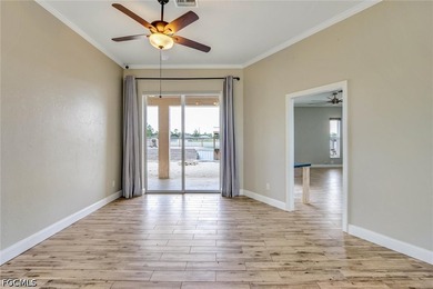 Solidly built 1998 concrete-block home on a rare three-lot - photo 8