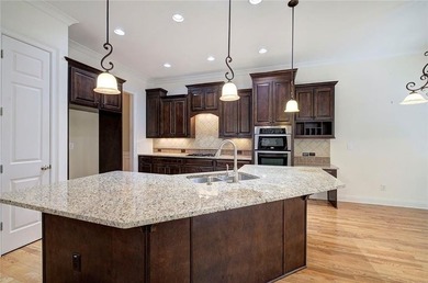 Having It All! That is what describes this stately 3 Bedroom, 3 - photo 11