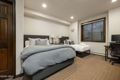 Just steps from the Arrowhead ski lifts, connecting you to - photo 11