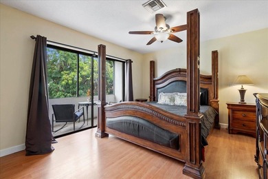 Bright, stylish, and move-in ready! This beautifully maintained - photo 12