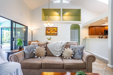 Located at the end of Halehau Street, a quiet cul-de-sac in - photo 4