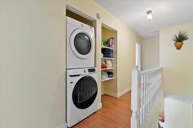 Bright, stylish, and move-in ready! This beautifully maintained - photo 22