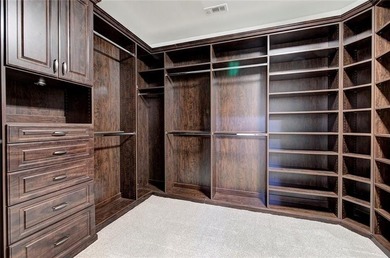Having It All! That is what describes this stately 3 Bedroom, 3 - photo 43