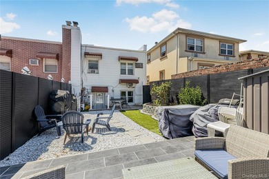Charming Throggs Neck Multi-Generational Home - Endless - photo 5