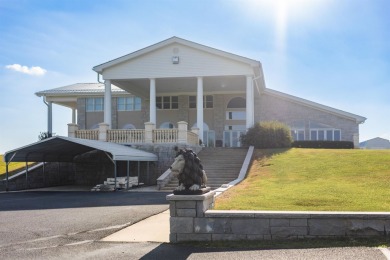 This expansive Arkansas estate offers a rare blend of luxury