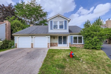Lake Home For Sale in Gurnee, Illinois