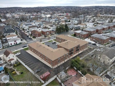 Standout opportunity: this building is not rent stabilized - photo 4
