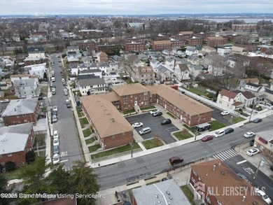 Standout opportunity: this building is not rent stabilized - photo 5