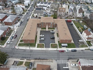 Standout opportunity: this building is not rent stabilized - photo 6