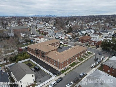 Standout opportunity: this building is not rent stabilized - photo 7