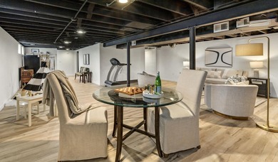 Whitefish Bay charm meets modern luxury in this stunning - photo 14