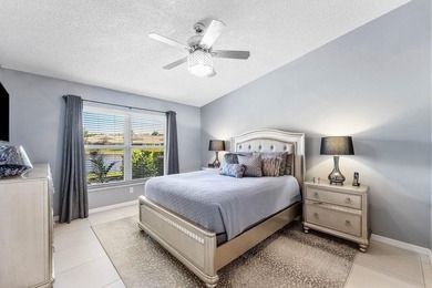 This beautifully updated lakefront villa blends timeless comfort - photo 25