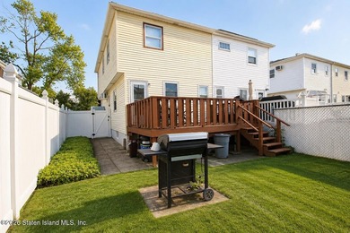 Move Right Into this beautifully maintained 3 bedroom 1.5 bath - photo 12