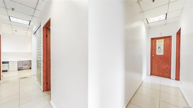 This 1847 gross sqft commercial condo is perfectly located in - photo 13