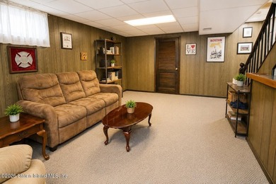Move Right Into this beautifully maintained 3 bedroom 1.5 bath - photo 13