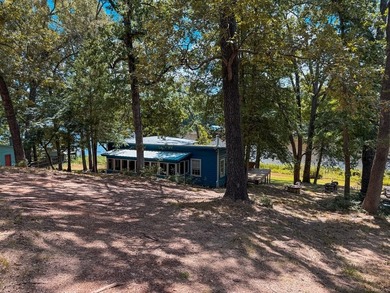 Good vibes cabin on the lake! Located in the gated and private - photo 14