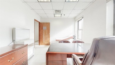 This 1847 gross sqft commercial condo is perfectly located in - photo 15