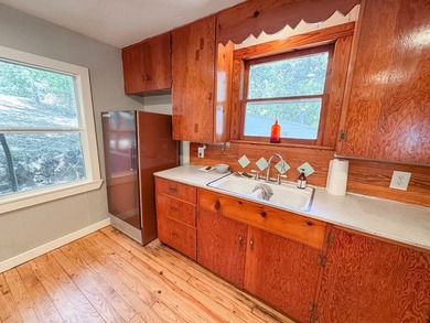 Good vibes cabin on the lake! Located in the gated and private - photo 29